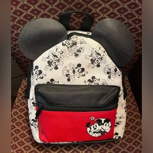 NWT Disney Mickey & Minnie Mouse Mini Backpack